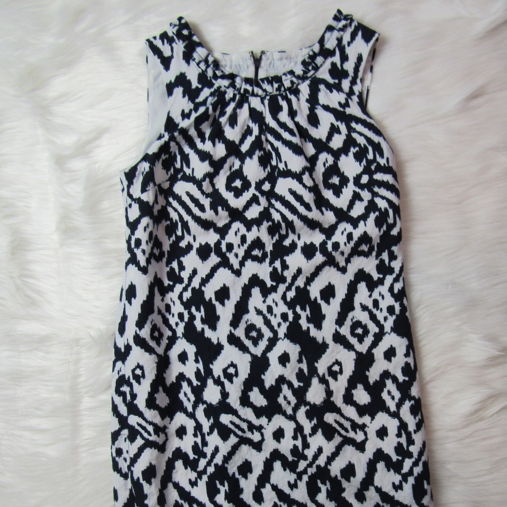 Loft shift dress, size 0P.   D